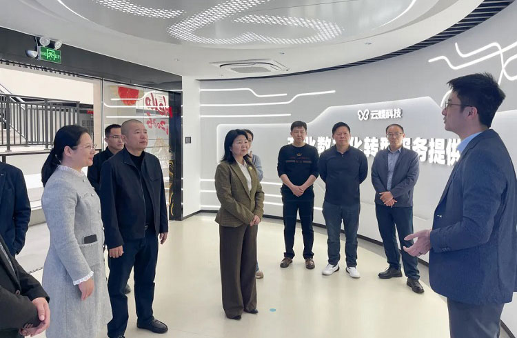 深化对口帮扶，丰顺县副县长、海珠对口帮扶协作驻丰顺工作队队长周方前率丰顺教育团队走访海珠