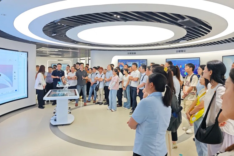 交流互鉴，广晟控股集团党建培训班走进云蝶科技