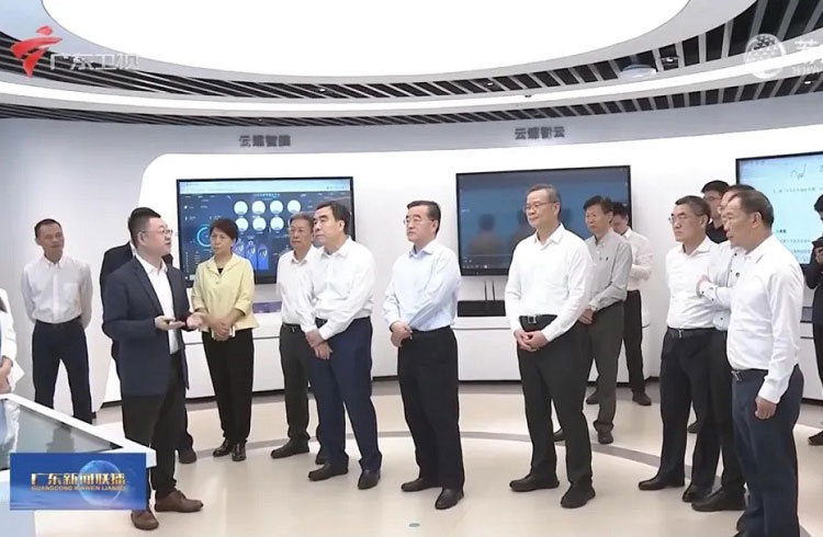 全国人大常委会副委员长张庆伟调研云蝶科技