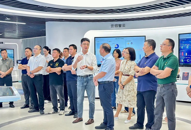 快讯 | 关注区域数字经济发展，海珠区两街道组团参观调研云蝶科技
